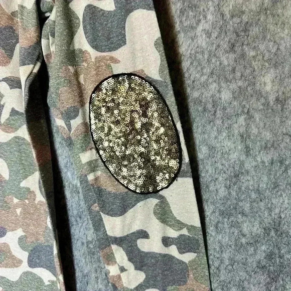 Simply Southern Camo Long Sleeve - Small - Picture 4 of 5